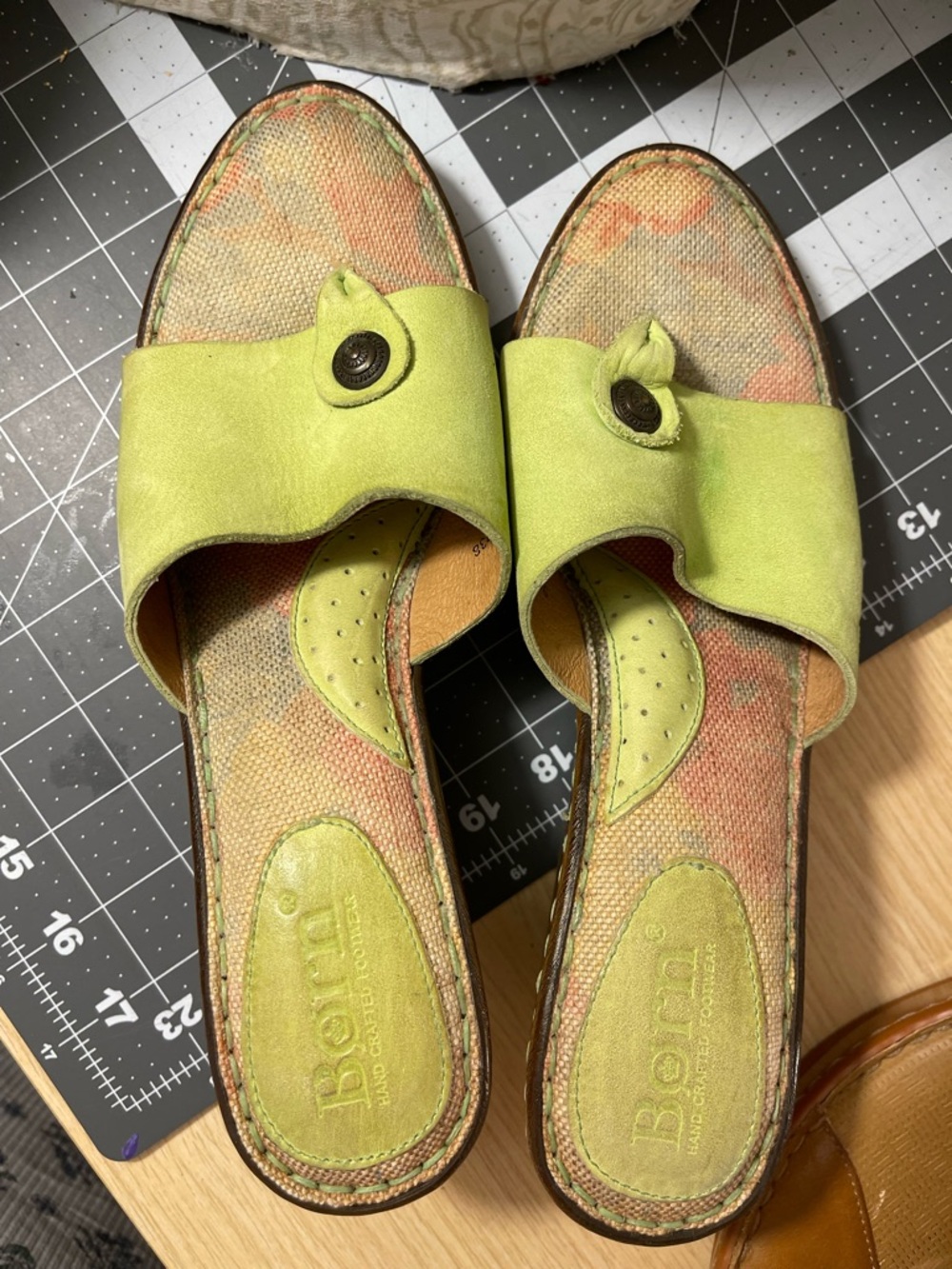Born Lime Green leather Slip-On Sandals